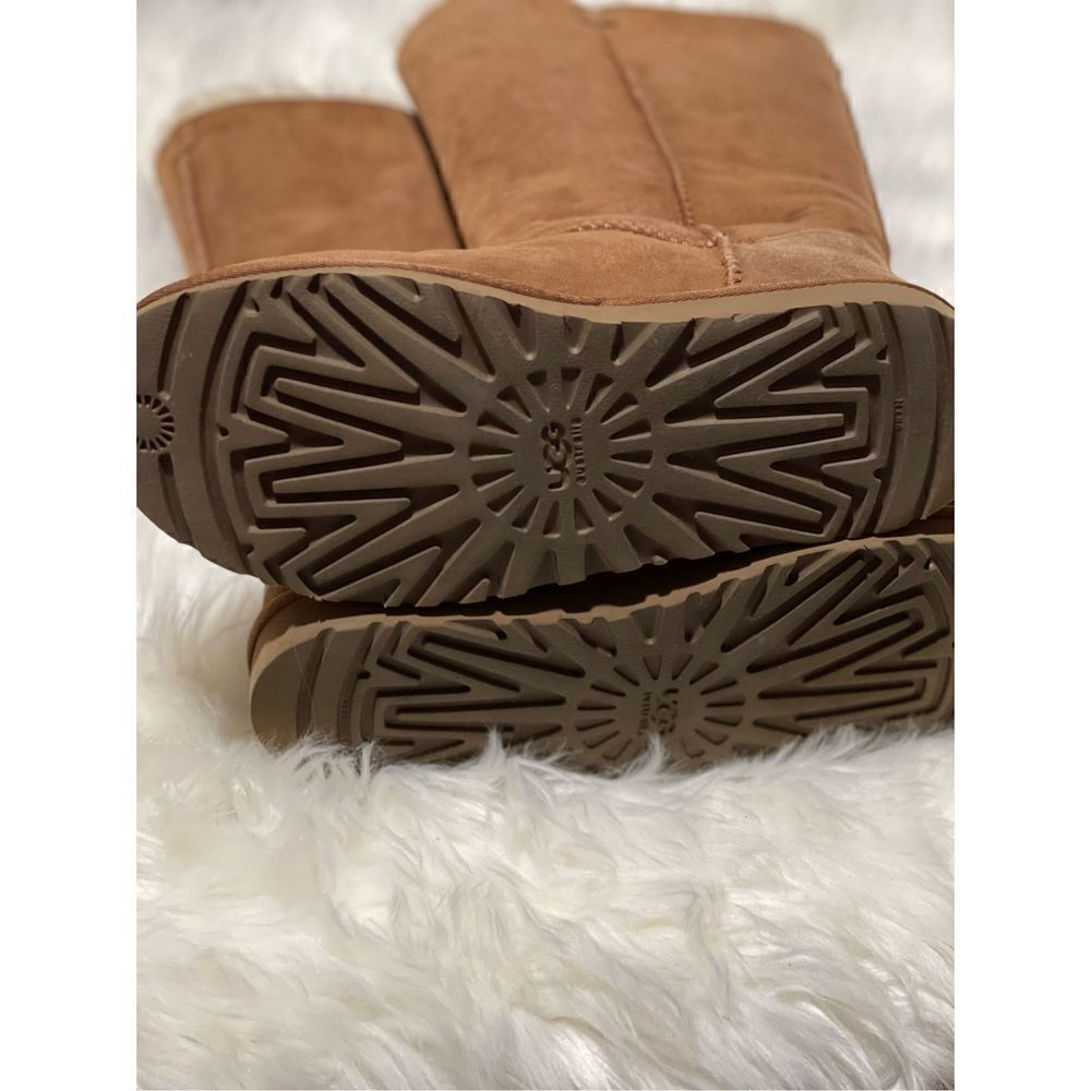 Ugg Bailey Button Triplet Ll Bootsize 8 Suede - image 7